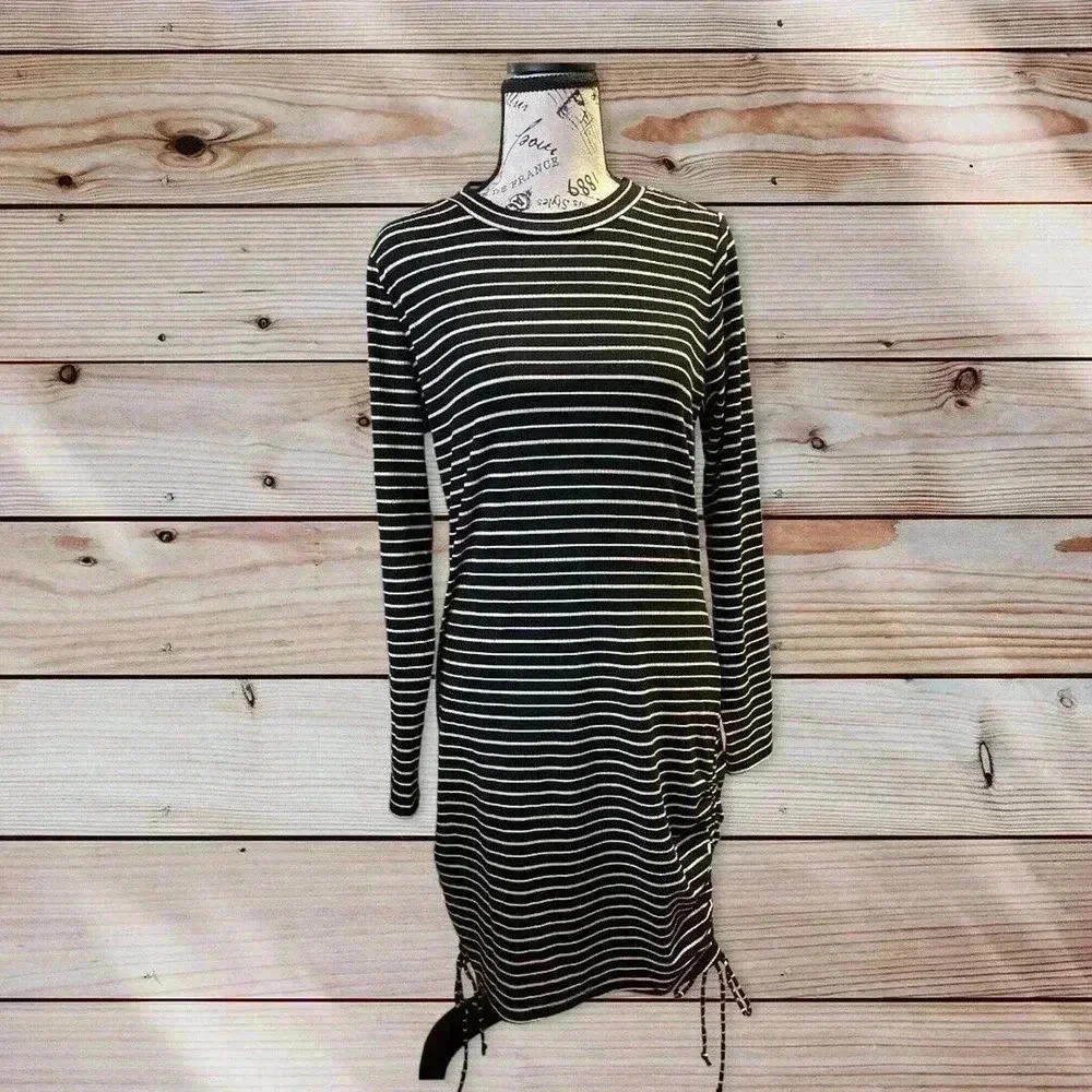 ABOUND SIZE LARGE BLACK DRESS WITH WHITE STRIPES